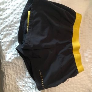 NIKE DRI-FIT SHORTS